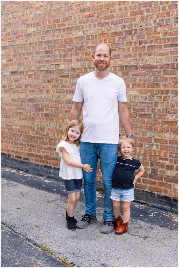 Downers Grove Children's Photographer, dad and daughters photo